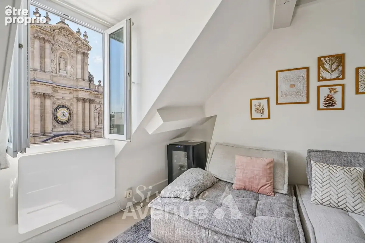 Rue saint-antoine - dernier etage - vues - 35.16 m² loi carrez - 44.98 m² au sol - photo 4