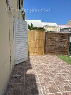 Appartement à LE MOULE