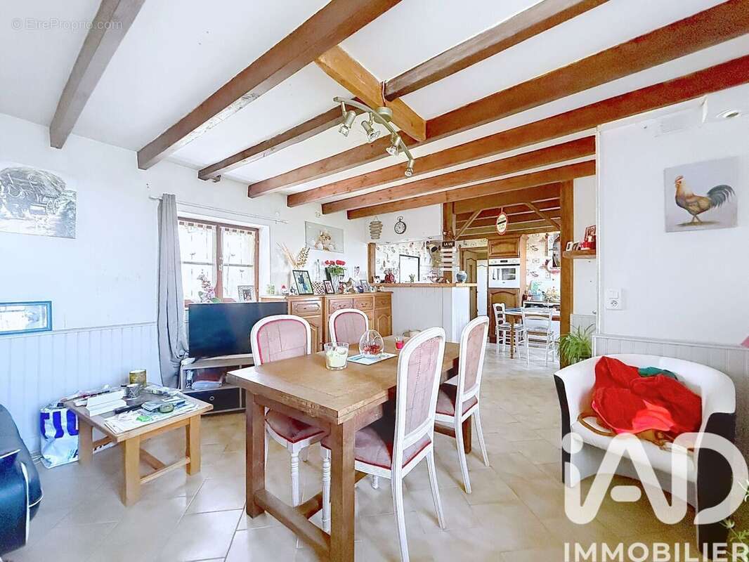 Maison 78 m² à Portbail  - photo 7