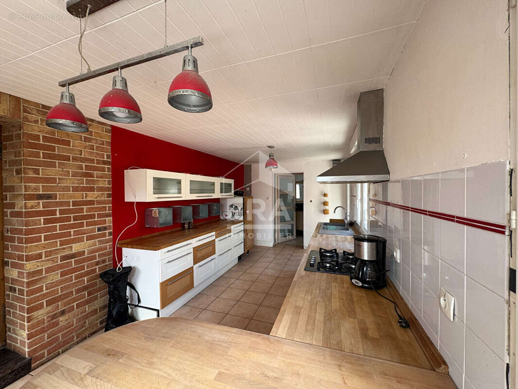 Maison à ESTEVELLES