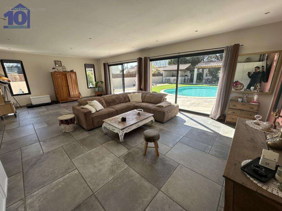 Maison à VILLENEUVE-LES-BEZIERS