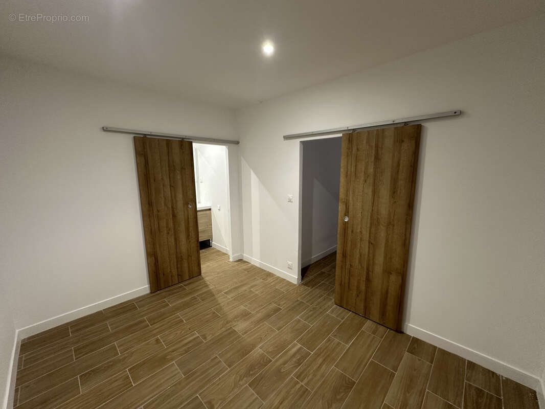 Appartement à MARSEILLE-2E