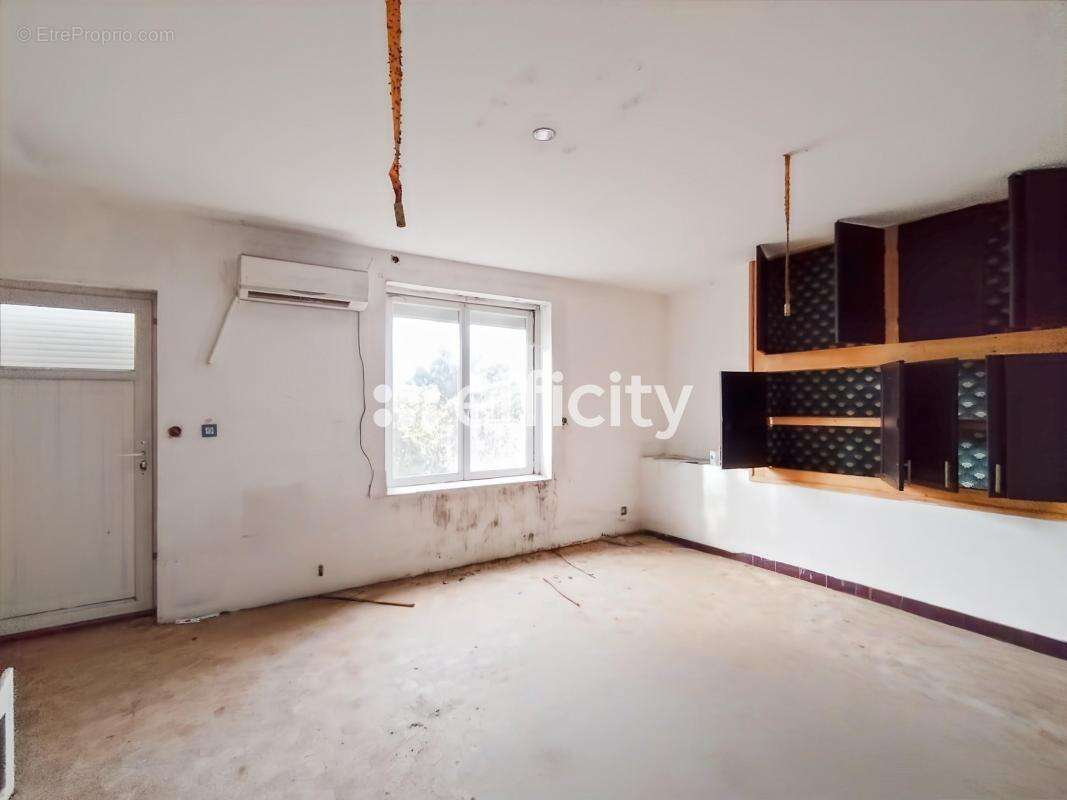 Maison à LA JARRIE-AUDOUIN