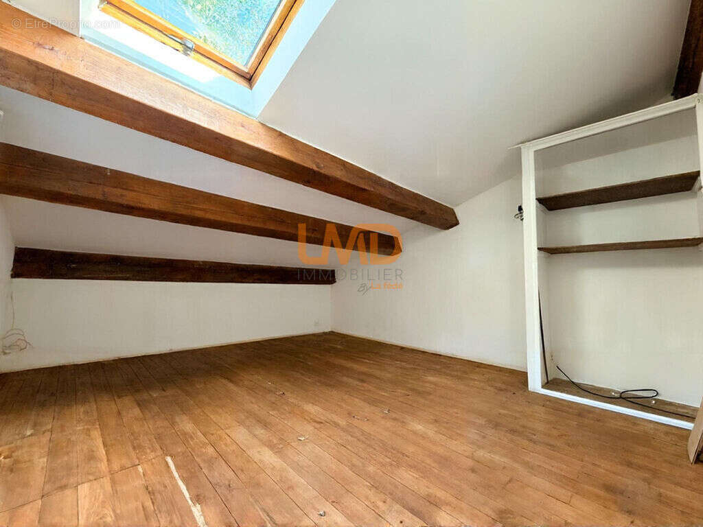 Callas Var – Maison 4 chambres, 1917 M² et beau potentiel - photo 18