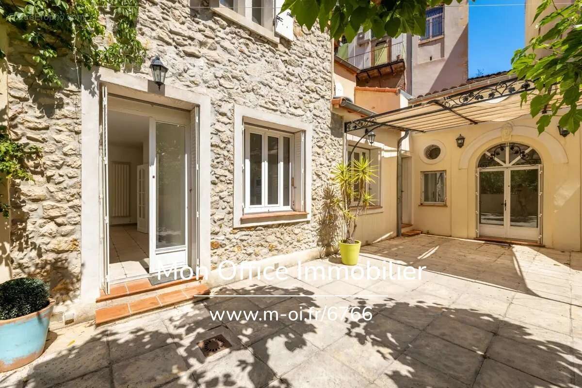Maison à MARSEILLE-6E