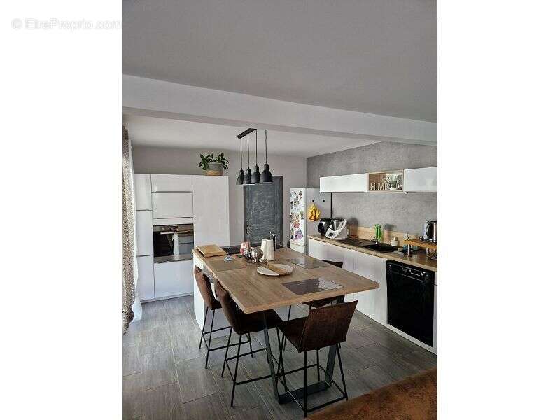 Maison 82 m² à Le Poet-Laval  - photo 4