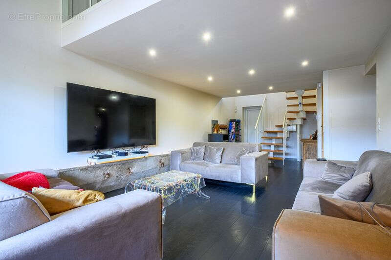 Maison à CHAVANNES-SUR-L&#039;ETANG