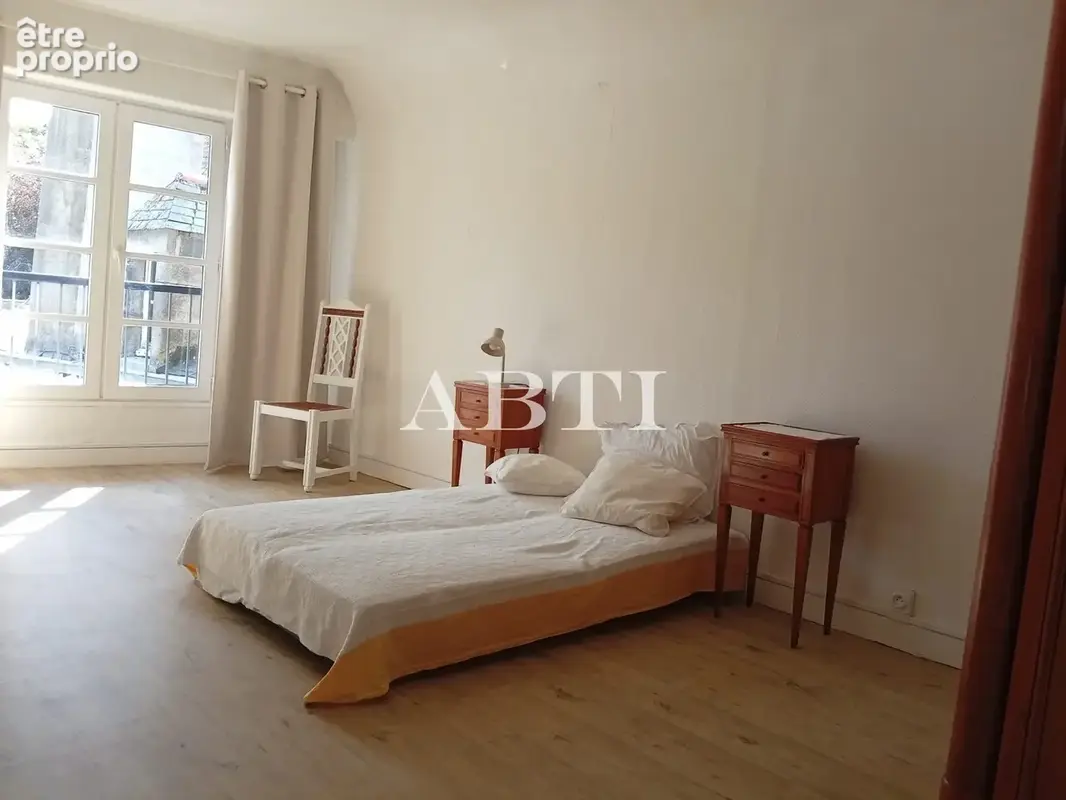 Appartement 2 pièces 64 m² à vendre à Quimper (29000) - photo 4