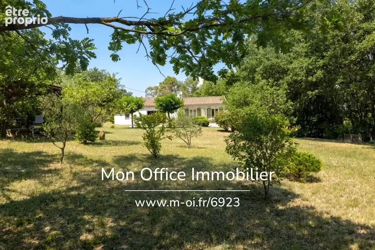 Référence : 6923-EBE. - Maison de plain-pied 120 m² sur 4 000 m² de terrain – Un havre de paix aux portes d’Aix-en-Provence - photo 18