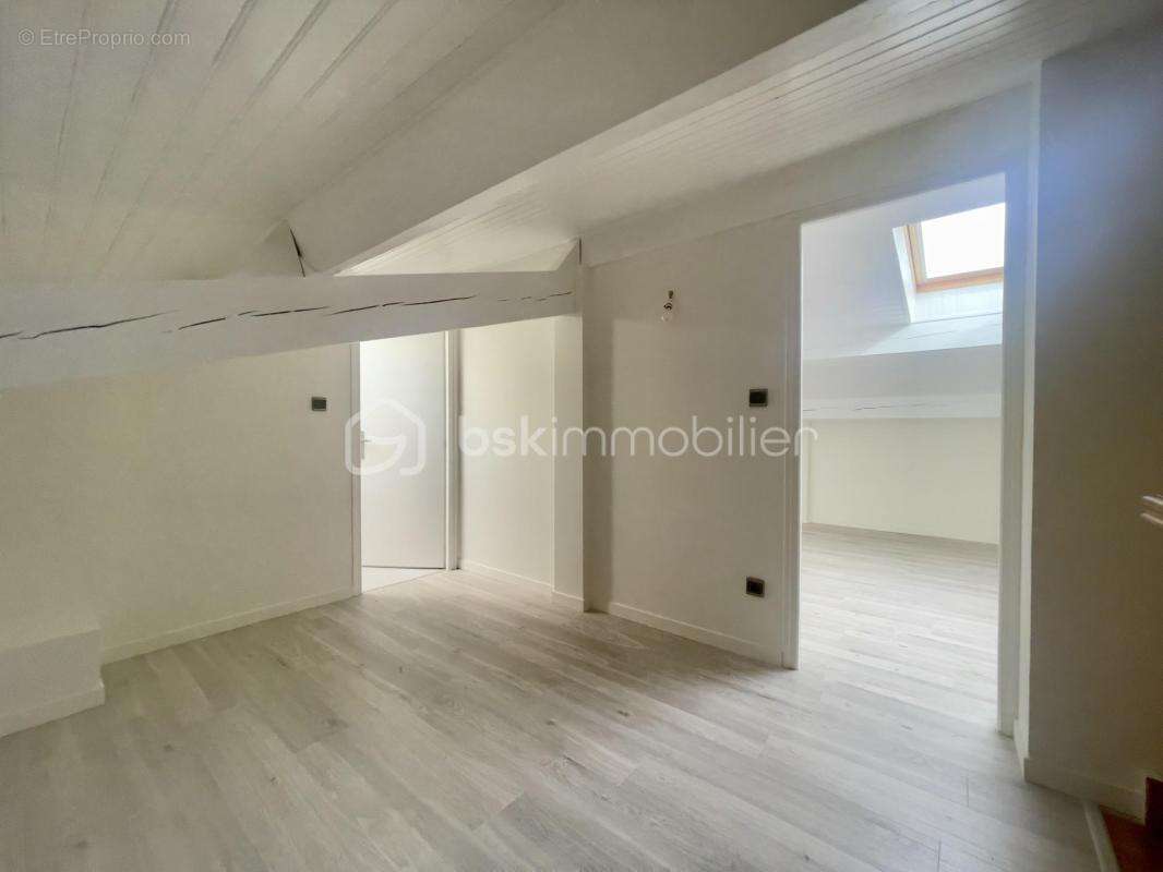 Maison à SAINT-ORENS-DE-GAMEVILLE