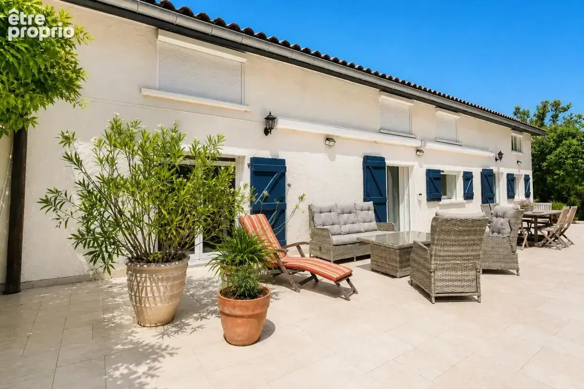 Maison de 8 pièces de 190 m² à La Bastide-de-Besplas - photo 8