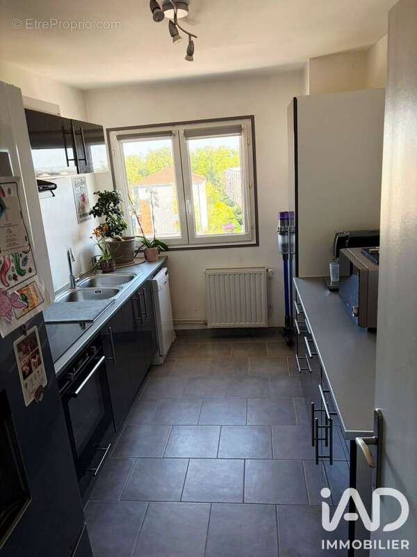 Appartement 55 m² à Sainte-Savine  - photo 3