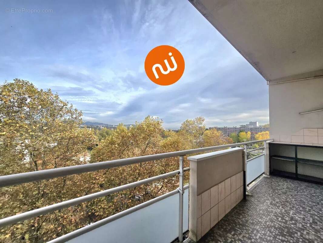 Appartement à TASSIN-LA-DEMI-LUNE