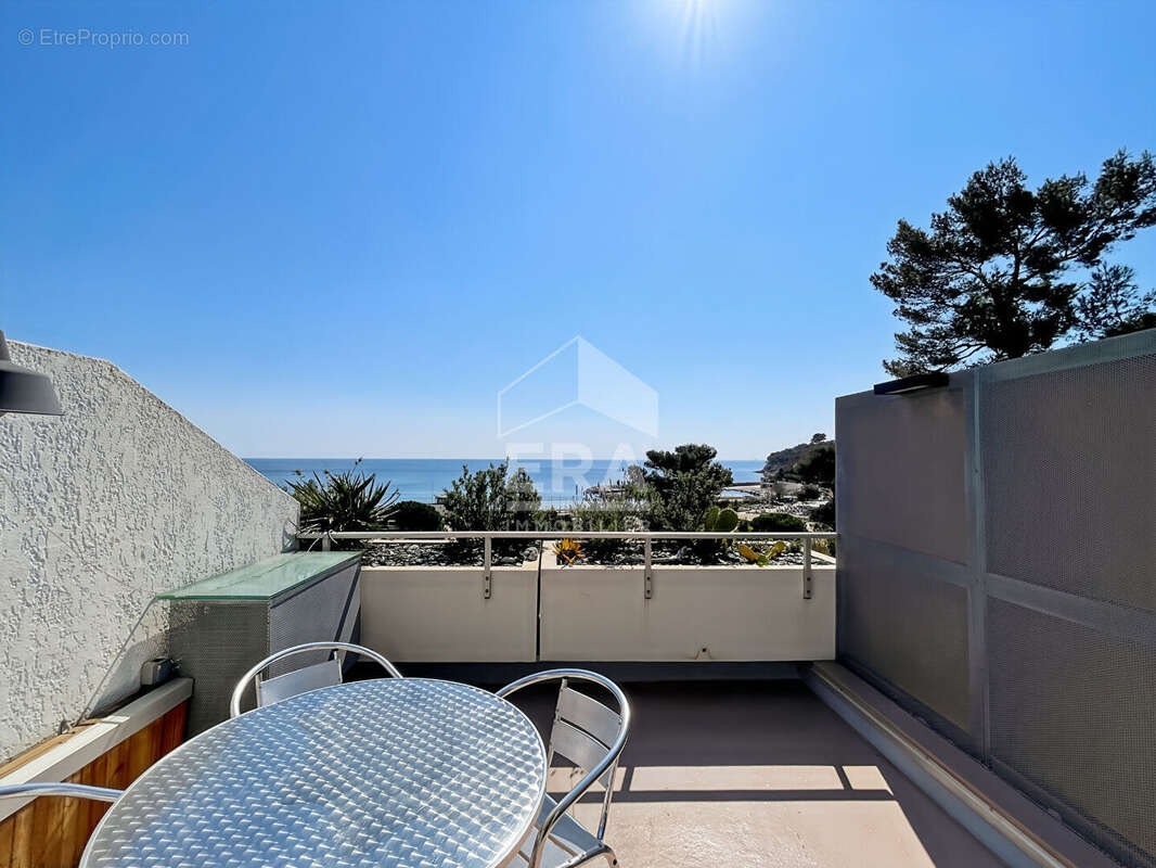 Appartement à CARRY-LE-ROUET