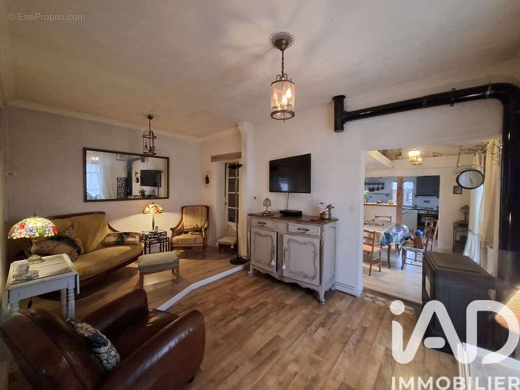 Photo 2 - Maison à NANTEUIL-LES-MEAUX