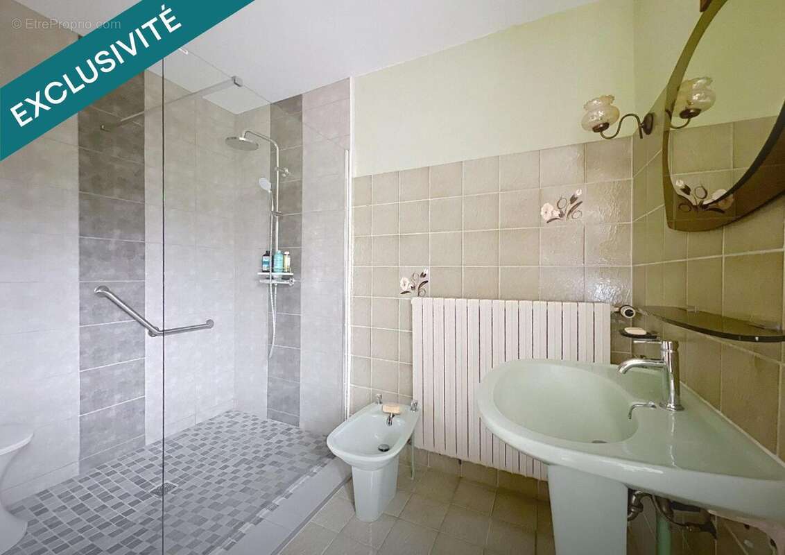 Maison 130 m² à Gray-La-Ville  - photo 9