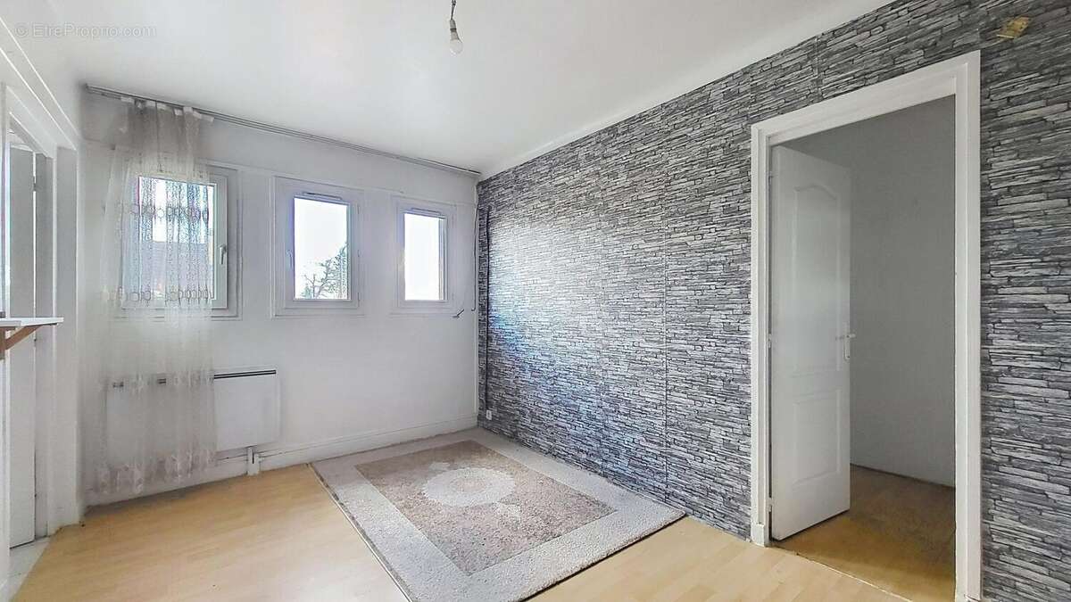 Photo 6 - Maison à THIAIS