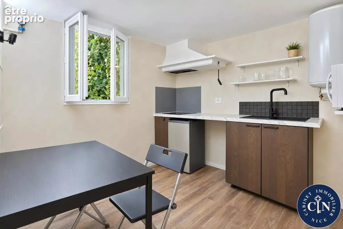Appartement 2 pièces 27 m² à vendre à Nice (06100) - photo 3