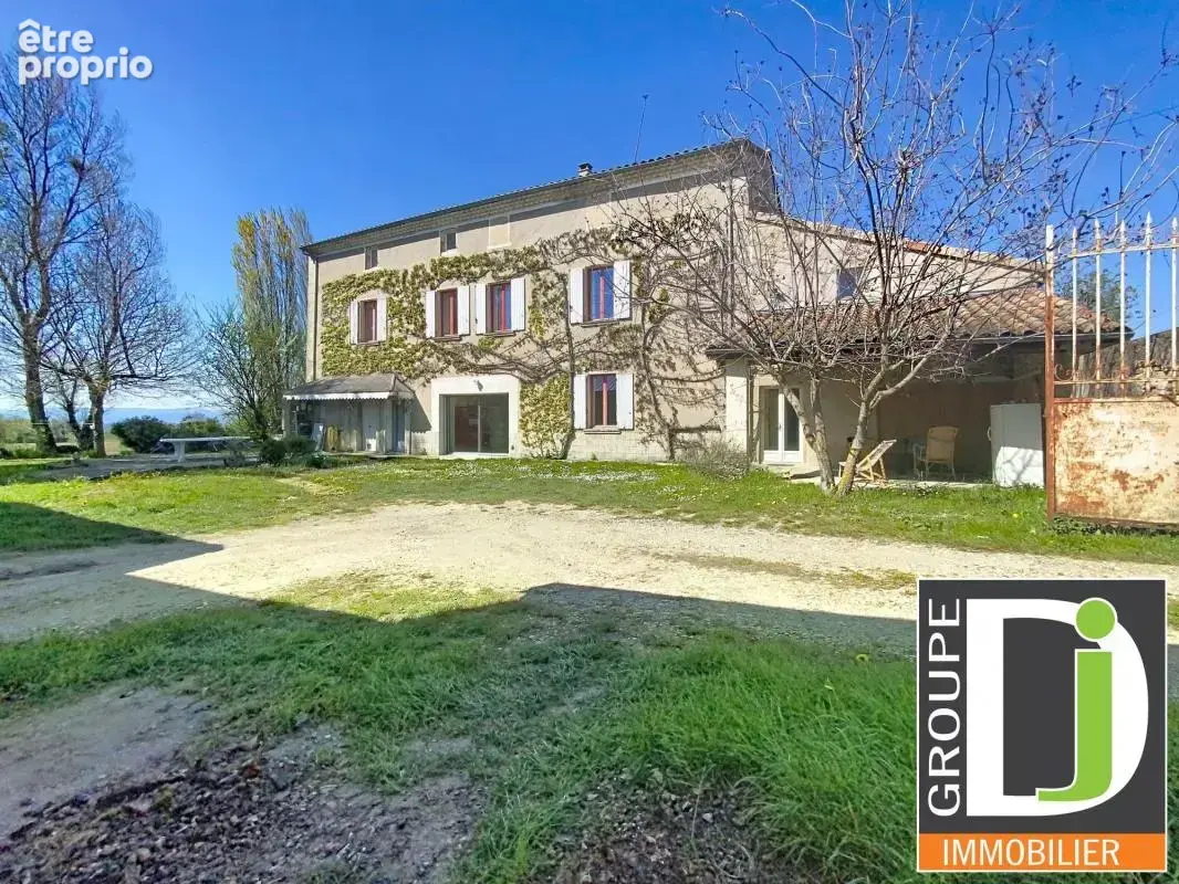 Batisse de caractère à vendre à Upie, avec grandes dépendanc - photo 15