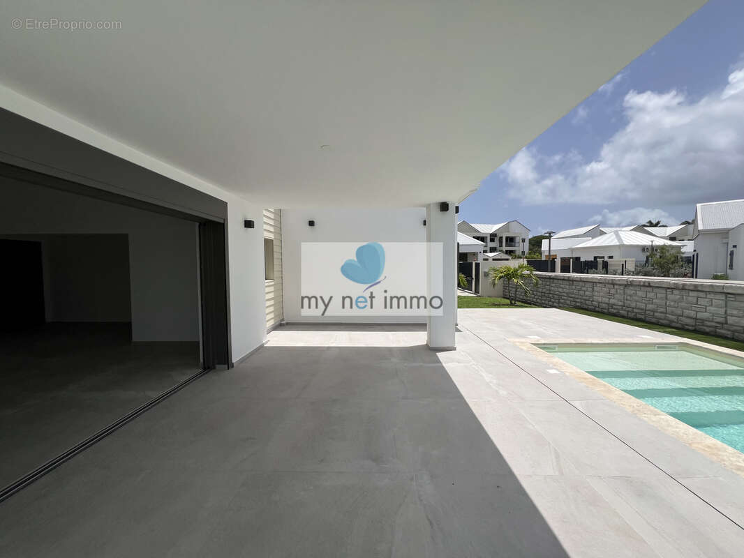 Villa t5 residence de standing les hauts de saint francois - photo 2