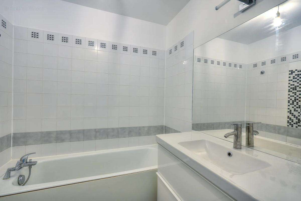 Appartement à VOISINS-LE-BRETONNEUX