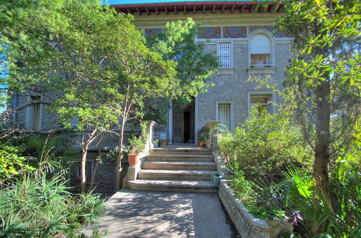 Maison à SAINT-RAPHAEL