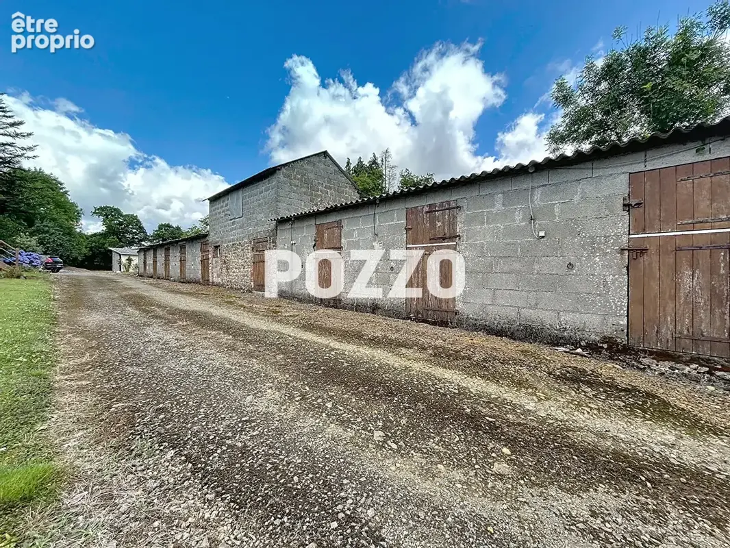Propriété comprenant maison F4 en ossature bois, bâtiments avec 14 boxes , 10 ha de prairies et 2ha de bois - photo 12