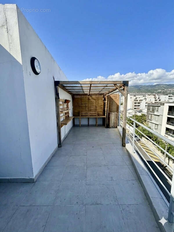 Appartement à SAINT-DENIS