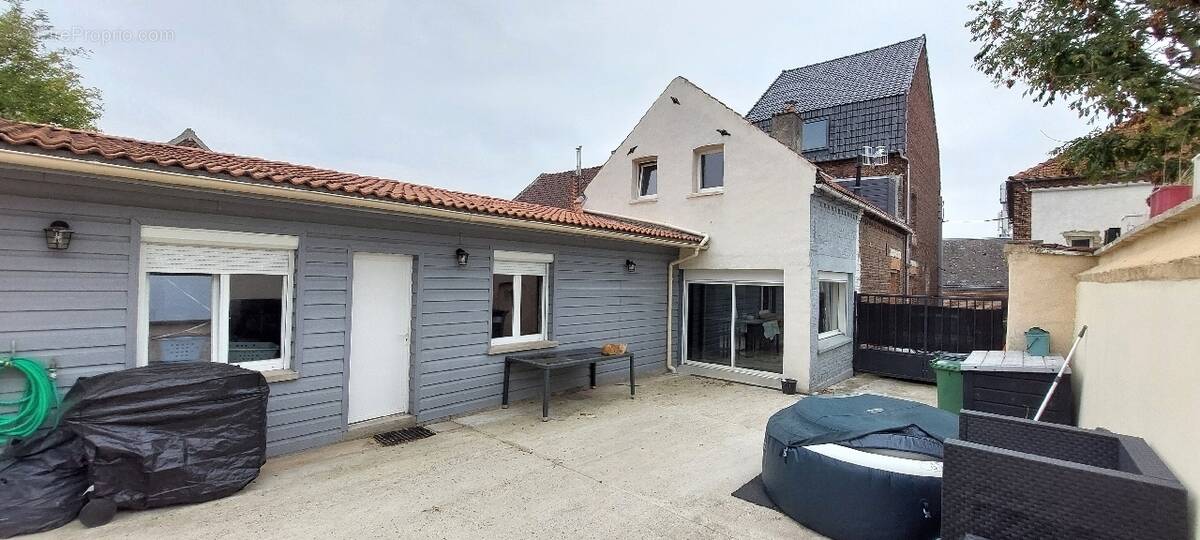 Maison à BRUAY-LA-BUISSIERE