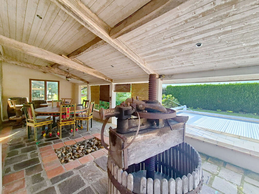 Maison à POYANNE
