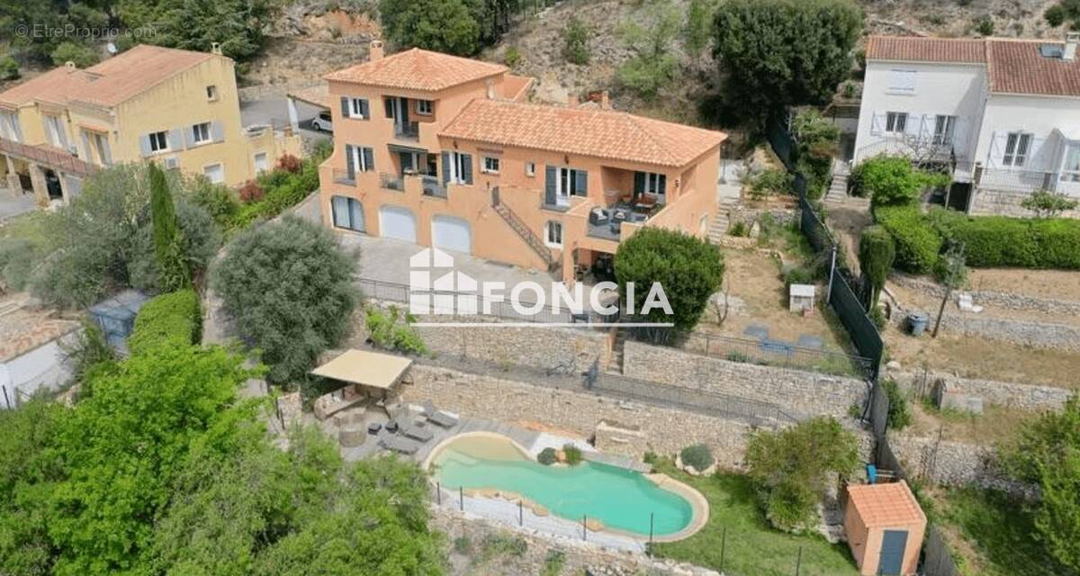 Maison à LA BOUILLADISSE