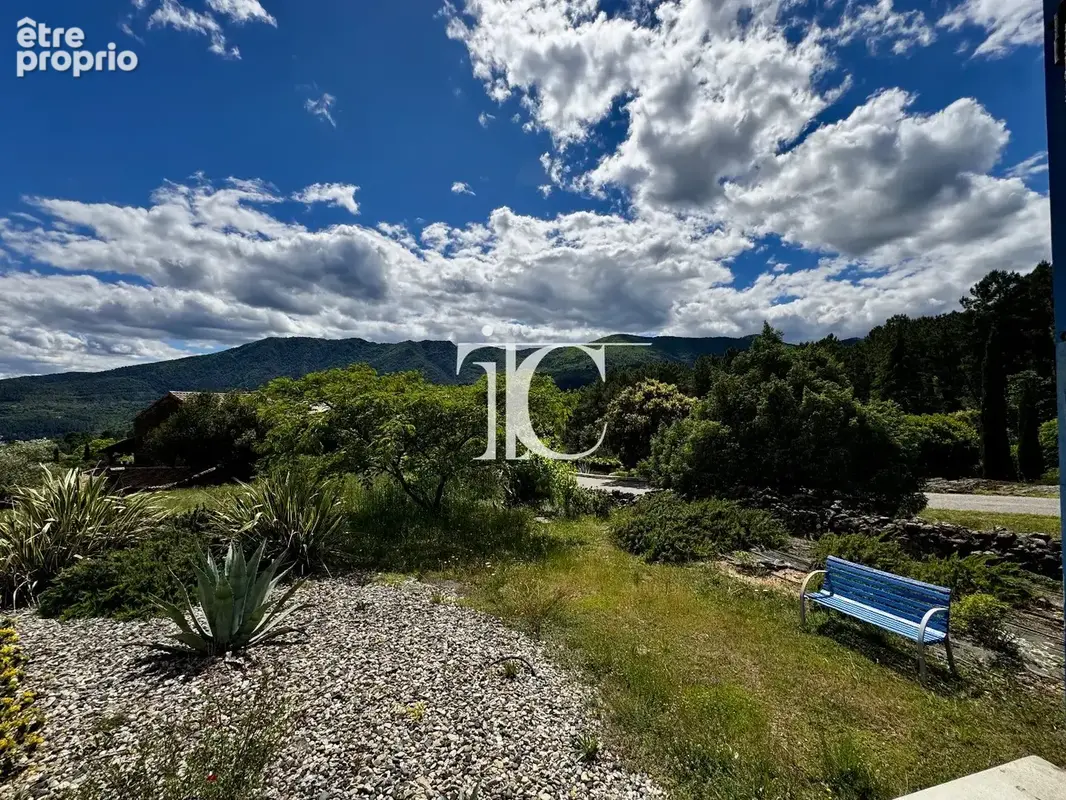 Villa 97m² sur 4203m² de terrain avec un chalet et dependances - photo 14