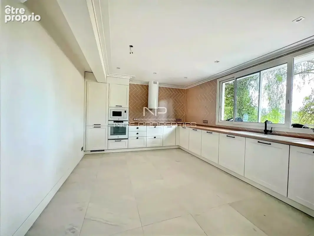ROQUEBRUNE-CAP-MARTIN : Villa rénovée 4 chambres avec piscine et vue mer - photo 9