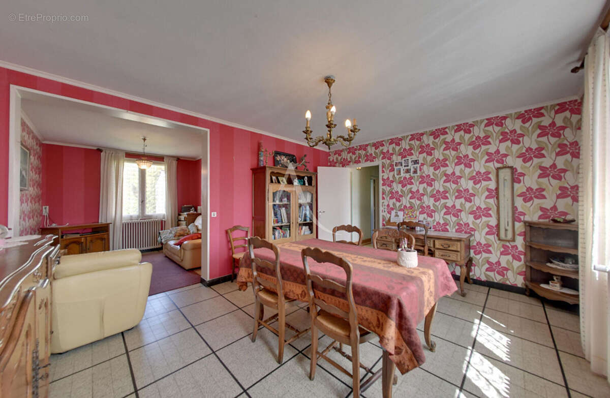 Maison familiale avec fort potentiel et grand jardin - photo 5