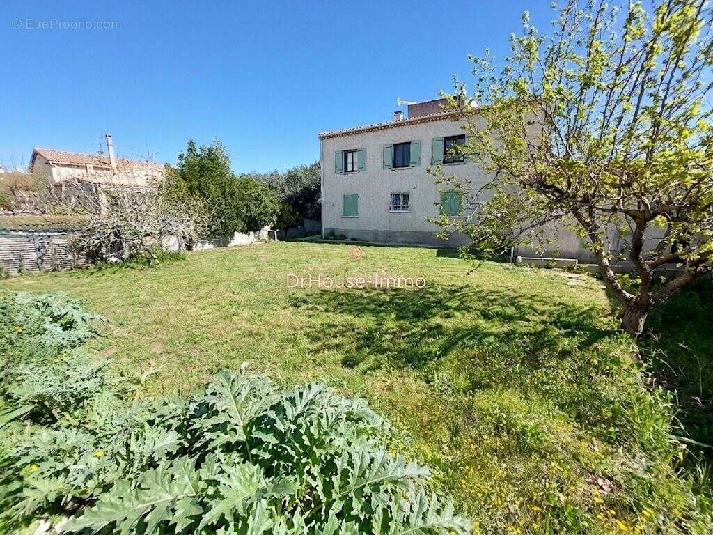 Maison 185 m² à Marignane  - photo 5