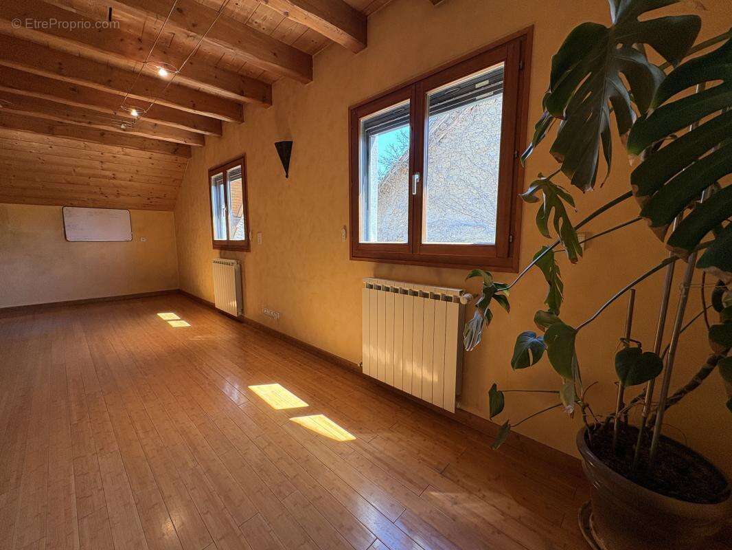 Maison 190 m² à Menthonnex-Sous-Clermont  - photo 10