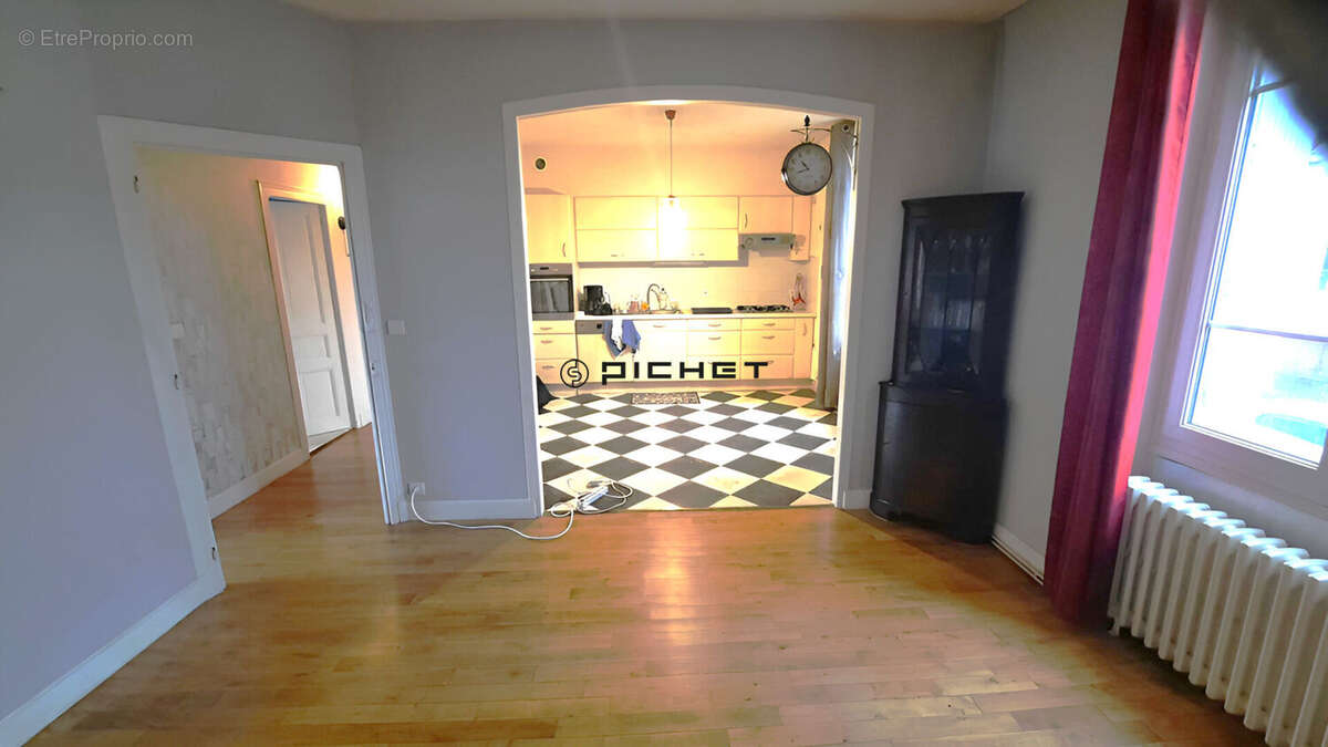 Appartement à MALEMORT-SUR-CORREZE