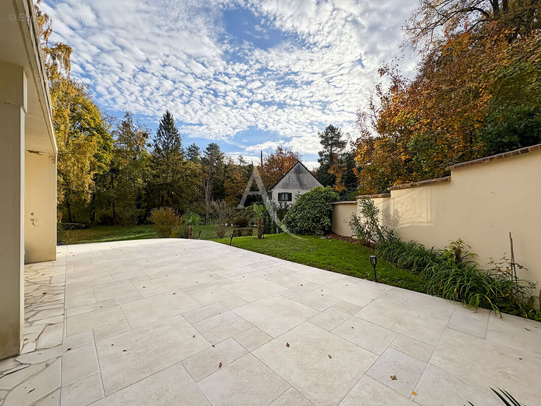 Maison à JANVILLE-SUR-JUINE