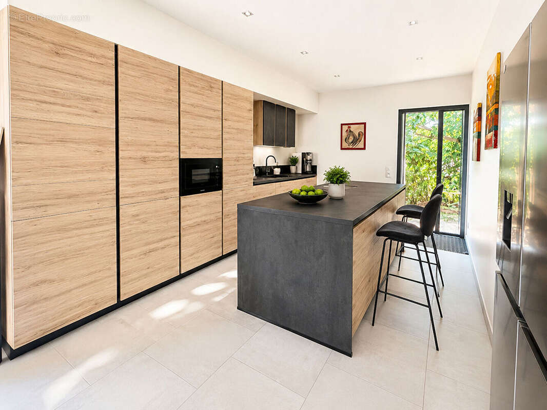 Cannes bas Croix-des-Gardes - Maison neuve 82 m²  niché dans la verdure - Terrain 609 m² - Création possible d'un étage - photo 5