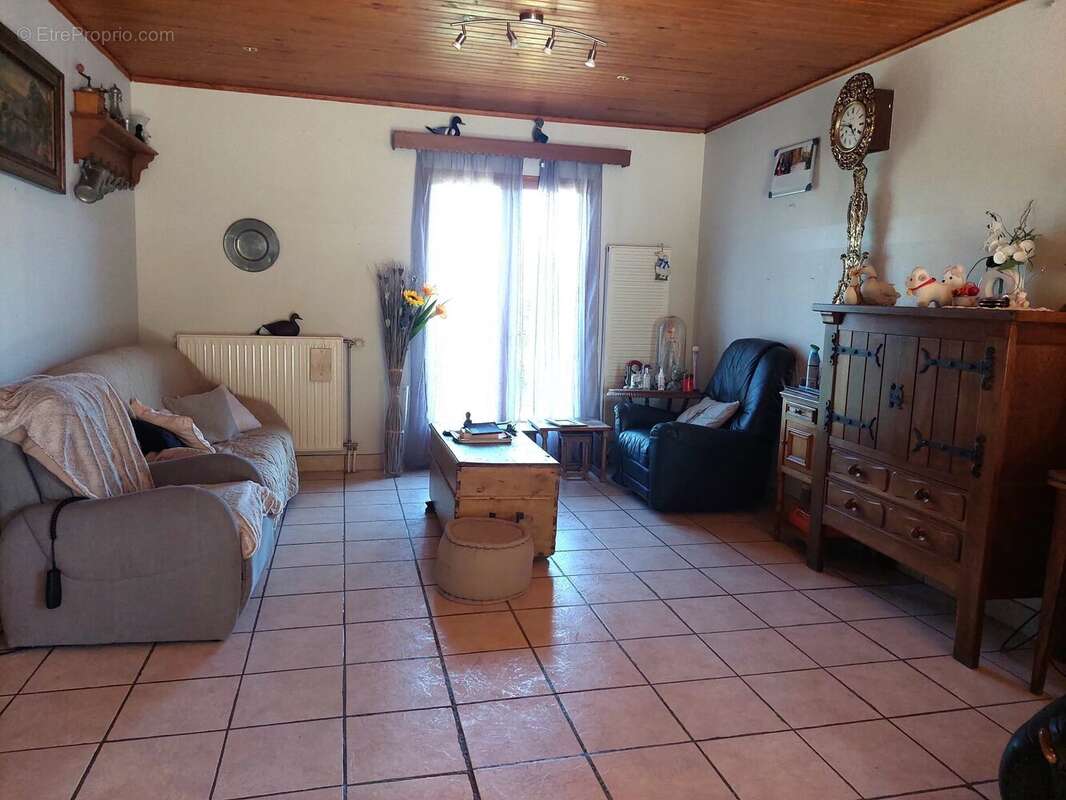 Coteaux Carbonne 31 , Villa sur 2155m² de terrain avec garage - photo 4