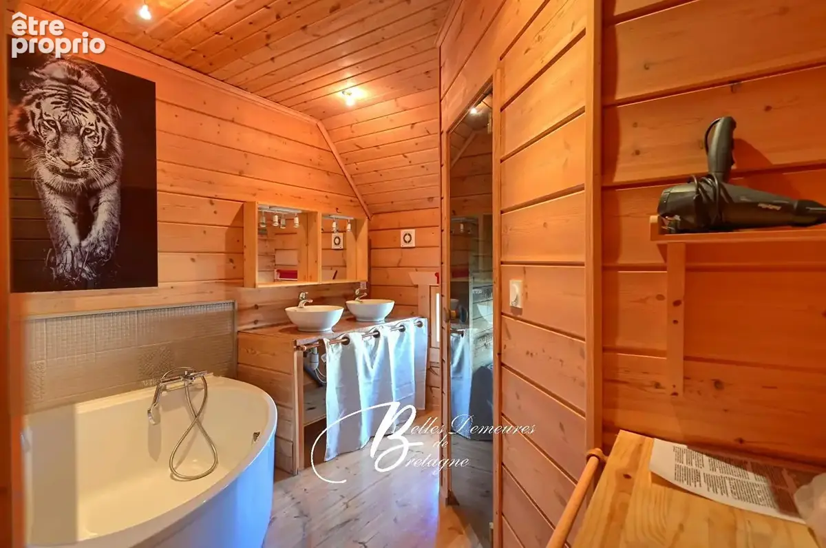 A vendre Maison en bois à Penvénan aux prestations haut de gamme avec piscine intérieure, à 800 m de la plage de Port-Blanc - photo 18