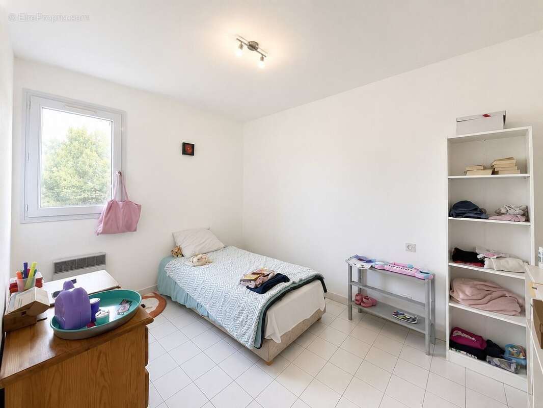 Valras-Plage  Appartement T3 avec loggia à 5 minutes des plages - photo 3