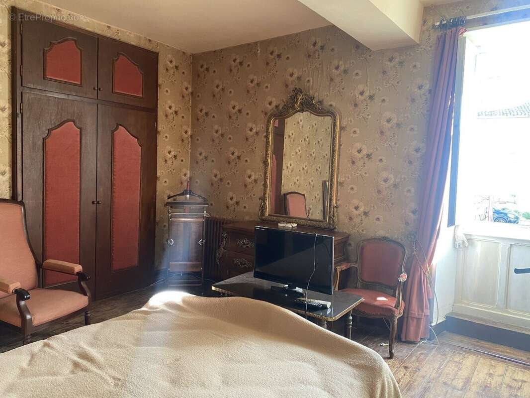 Maison à SAINT-ANGEAU