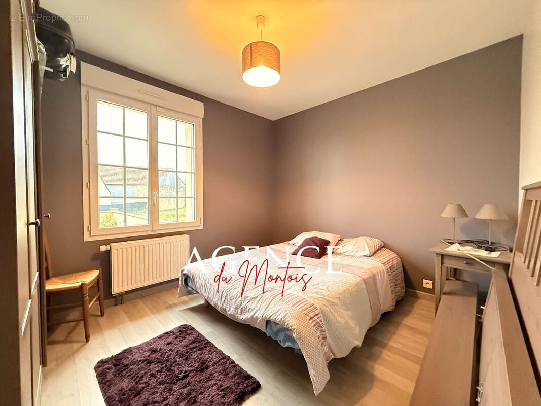 Maison à LONGUEVILLE