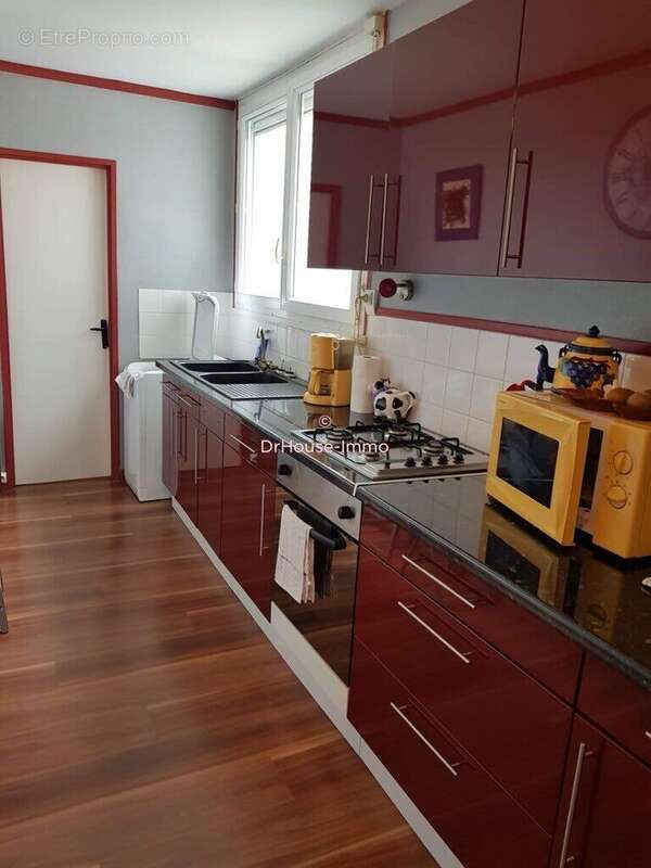 Appartement 67 m² à Landivisiau  - photo 4