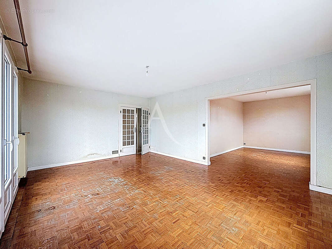 Maison à CHATEAU-GONTIER