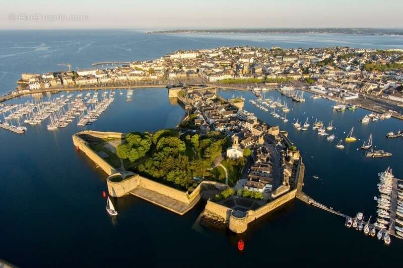Commerce à CONCARNEAU