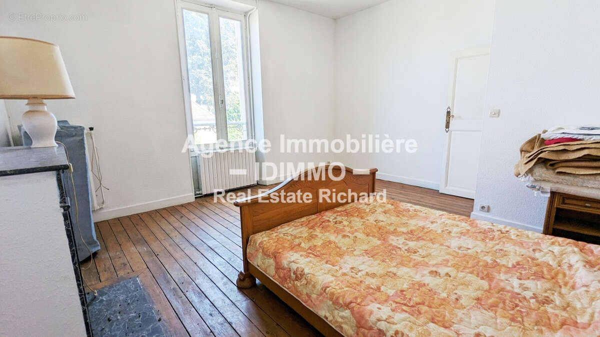 Maison Bourgeoise 4 pièces sur 752 m2 à Corbeilles-en-Gâtinais   à vendre - photo 7