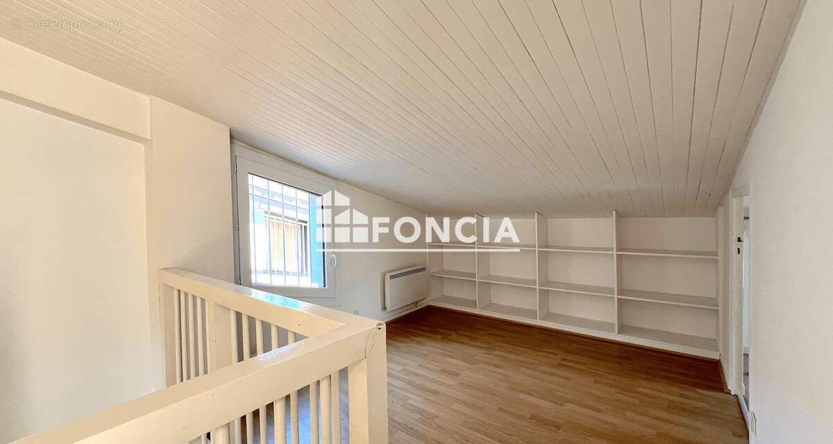 SAINT ISMIER - Magnifique appartement duplex en dernier étage avec piscine - photo 18