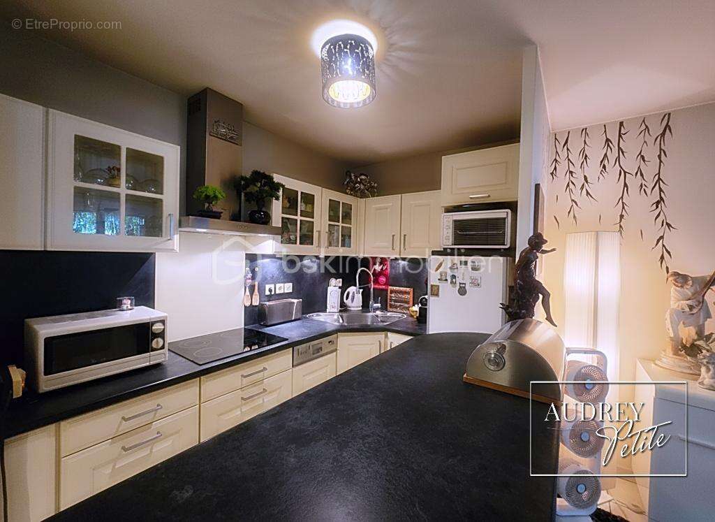 Appartement à AUBERVILLIERS